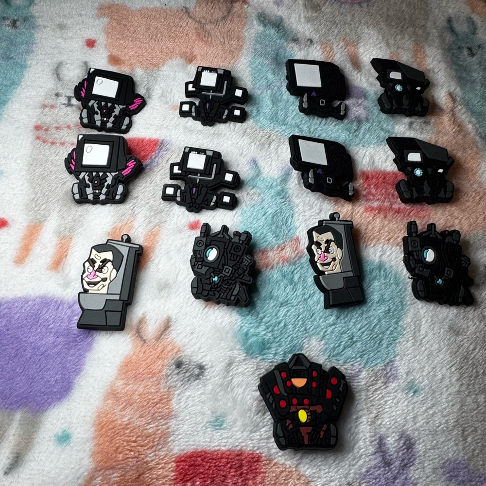Robot and Character Croc Charms 13 TOTAL